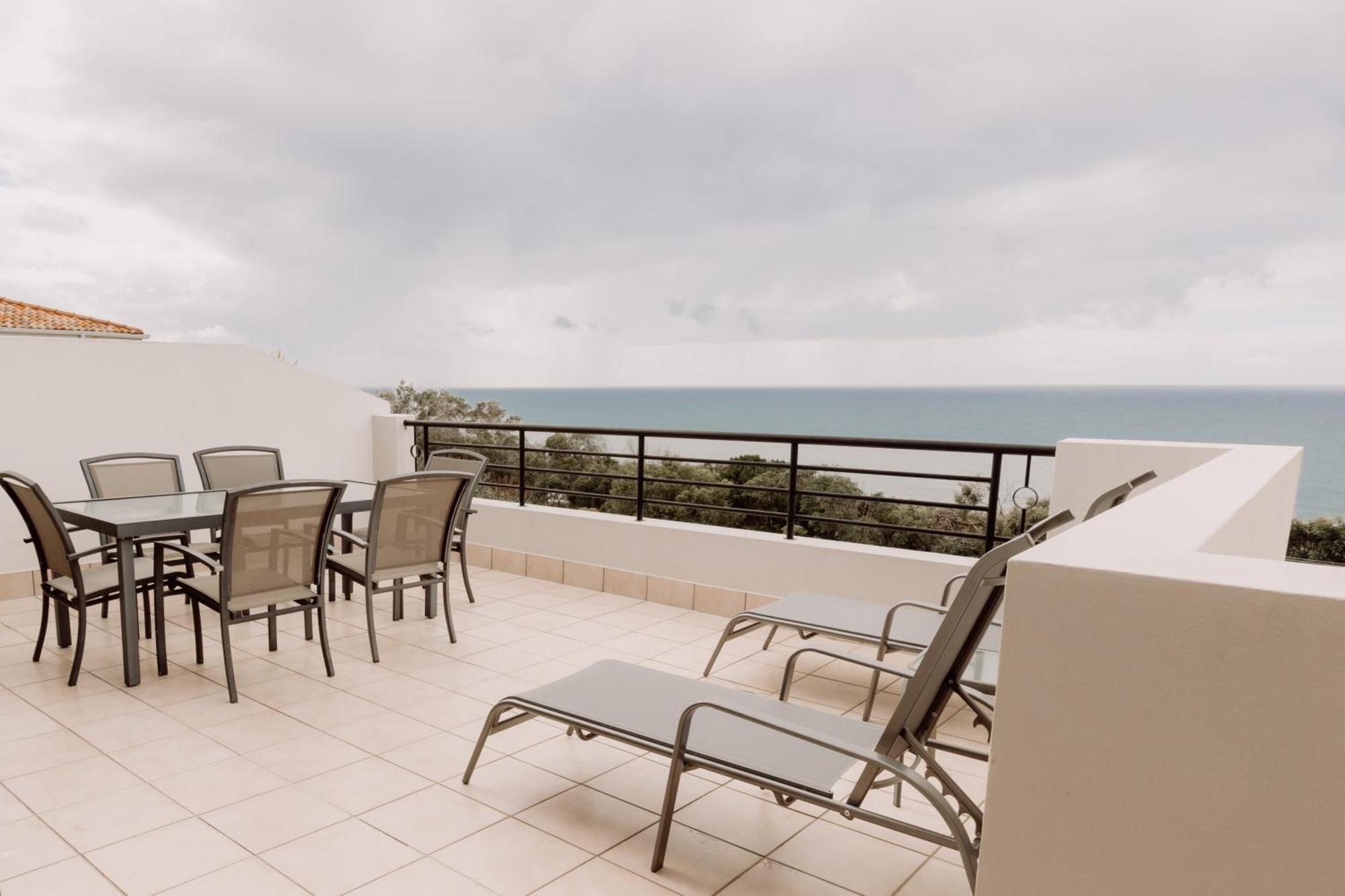 Aparthotel The Point Coolum Coolum Beach Esterno foto