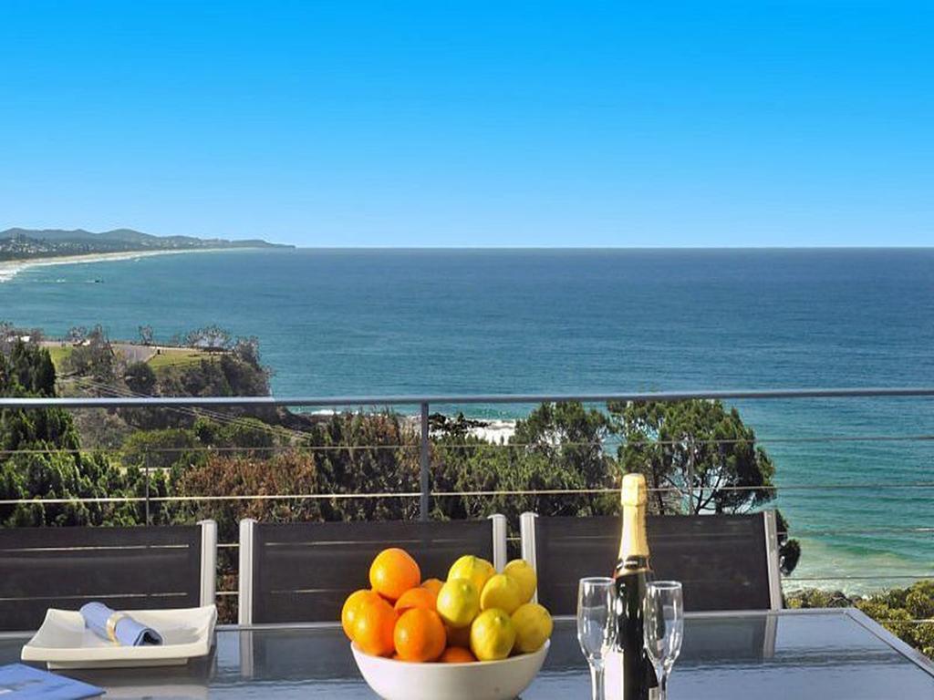 Aparthotel The Point Coolum Coolum Beach Esterno foto